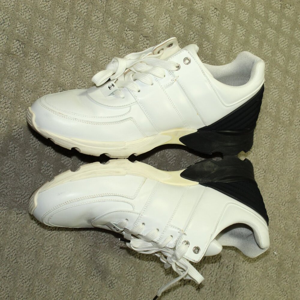 AUTHENTICATED Chanel Men's Size 12/ 45 White & Black CC Low Top Sneakers - Picture 5 of 14